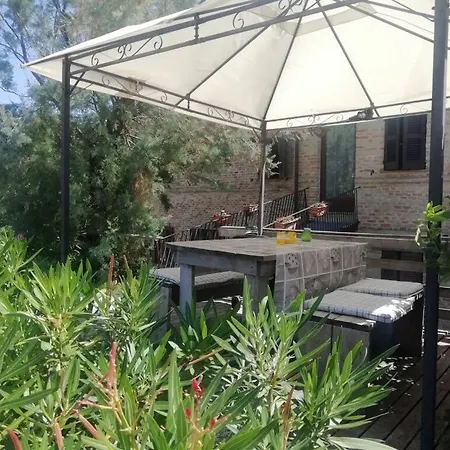 Διαμέρισμα Tenuta Tredici Ulivi - & Glamping