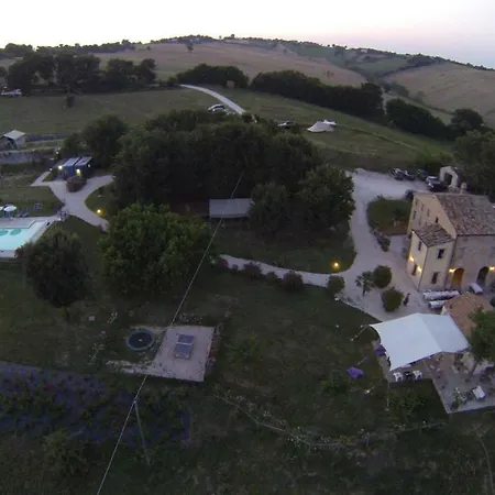 Tenuta Tredici Ulivi - & Glamping * Σενιγκάλια